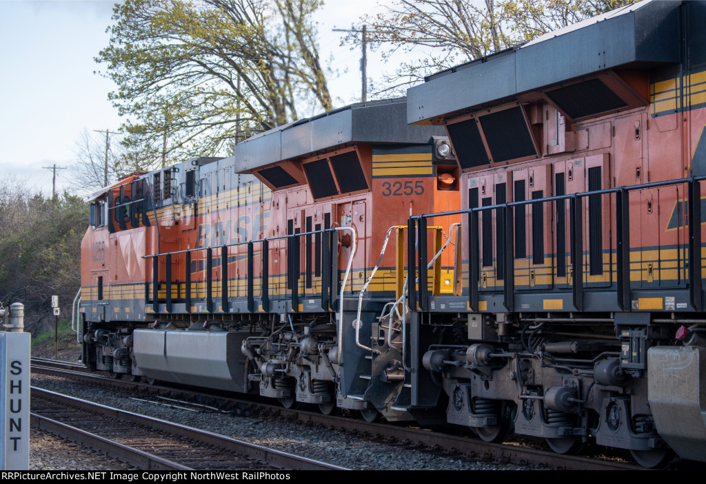 BNSF 3255 Rear